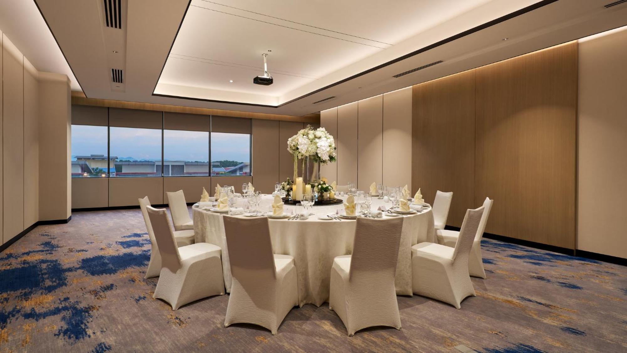 Holiday Inn & Suites Penang Prai By Ihg Bukit Mertajam Exterior foto